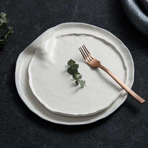 Тарелка мелкая с изгибом 28 см Lek