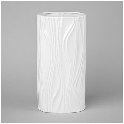 Ваза белая, рифленая 12.2*8.2*24 см